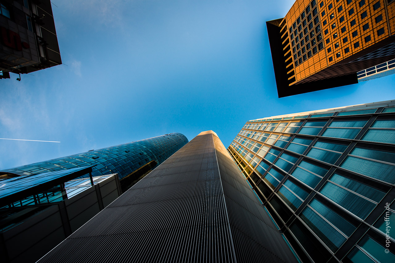 Edle Fina Art Prints von Frankfurt Hochhaus Skyline