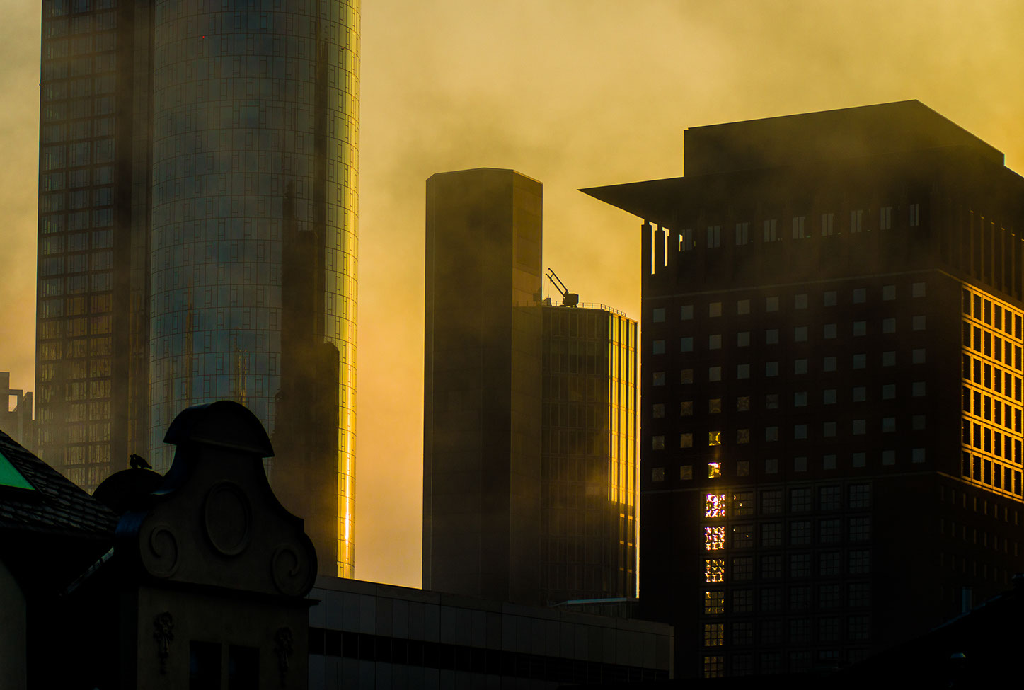 Frankfurt Bild, Sonnenaufgang mit Skyline